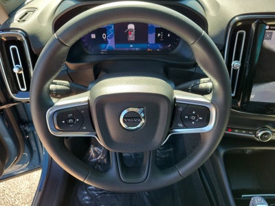 2023 Volvo XC40 Plus Bright Theme