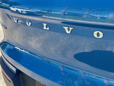 2023 Volvo XC40 Plus Bright Theme