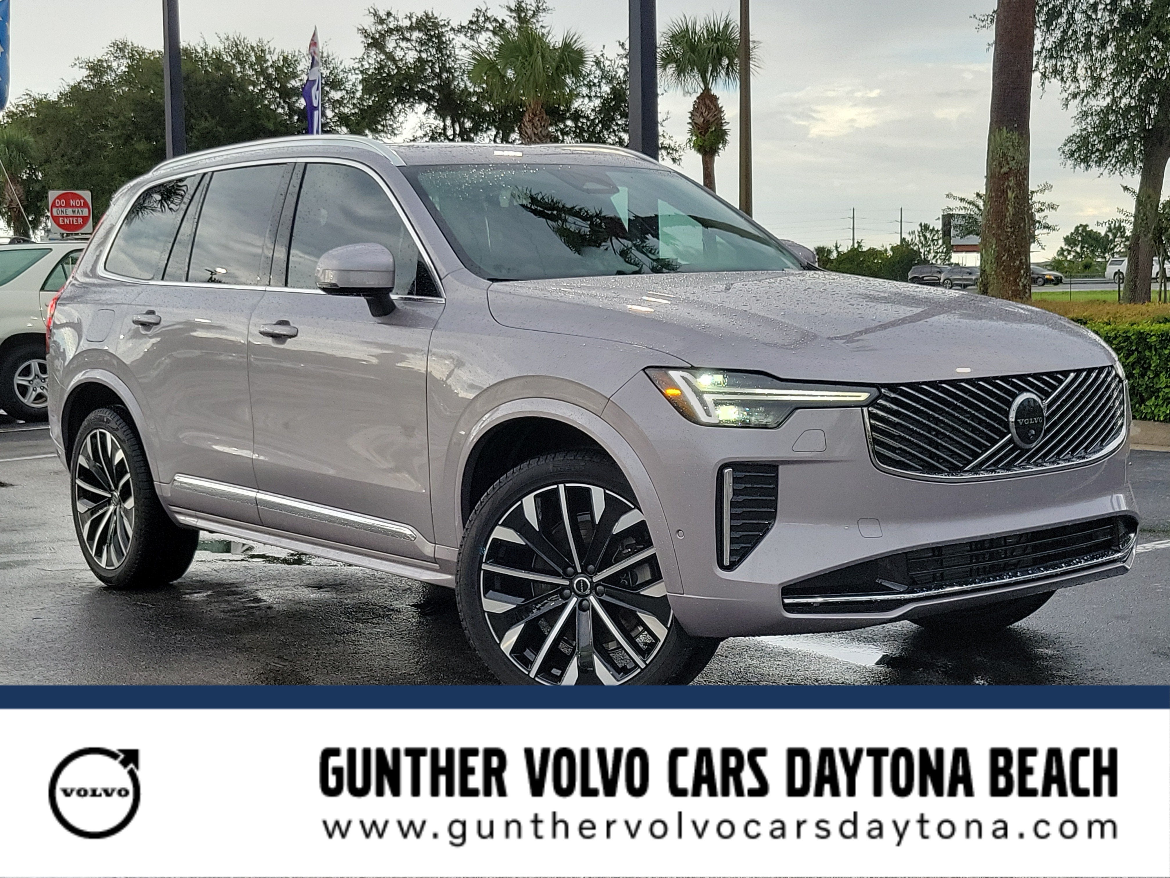 2026 Volvo XC90 Plus