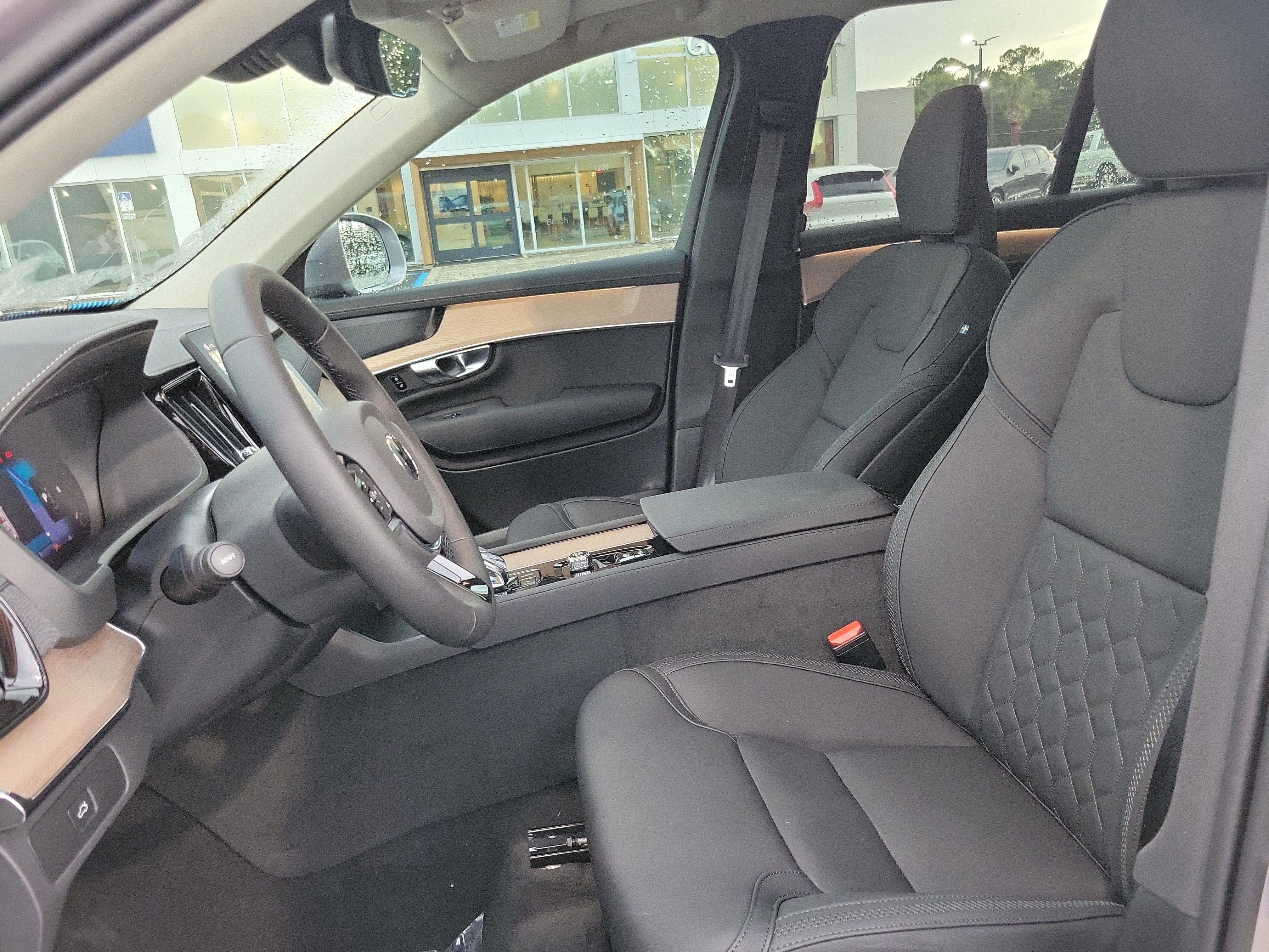 2026 Volvo XC90 Plus
