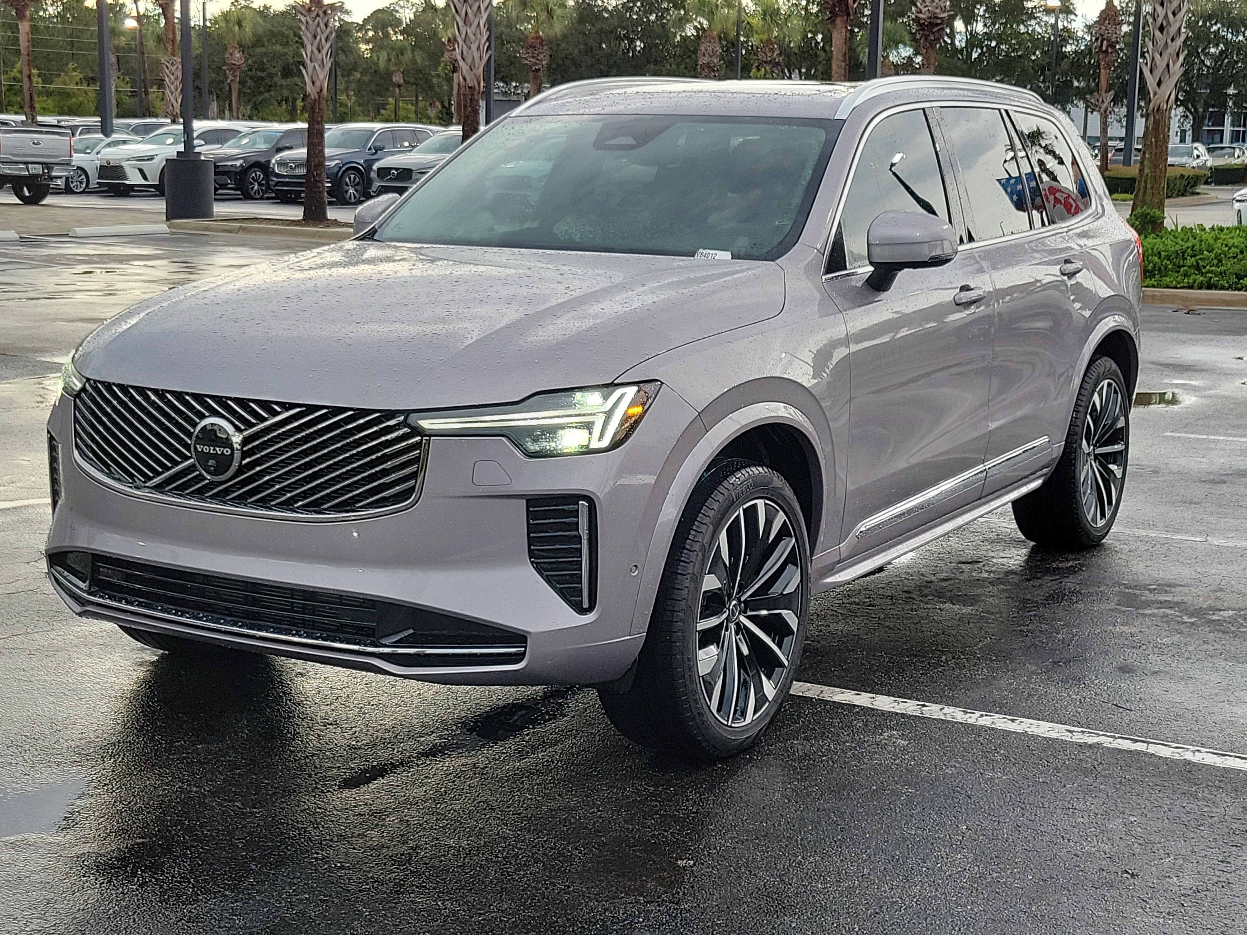 2026 Volvo XC90 Plus