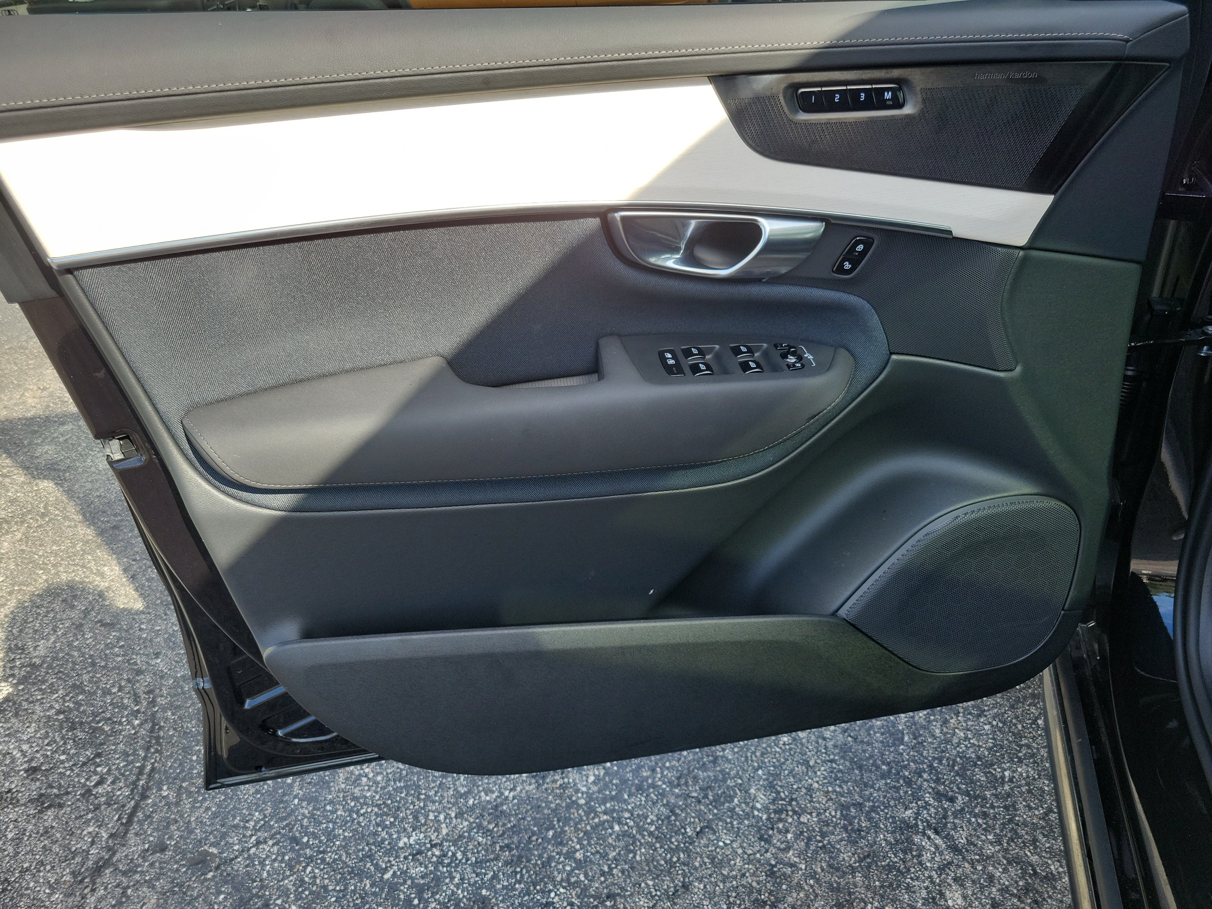 2025 Volvo XC90 Ultra