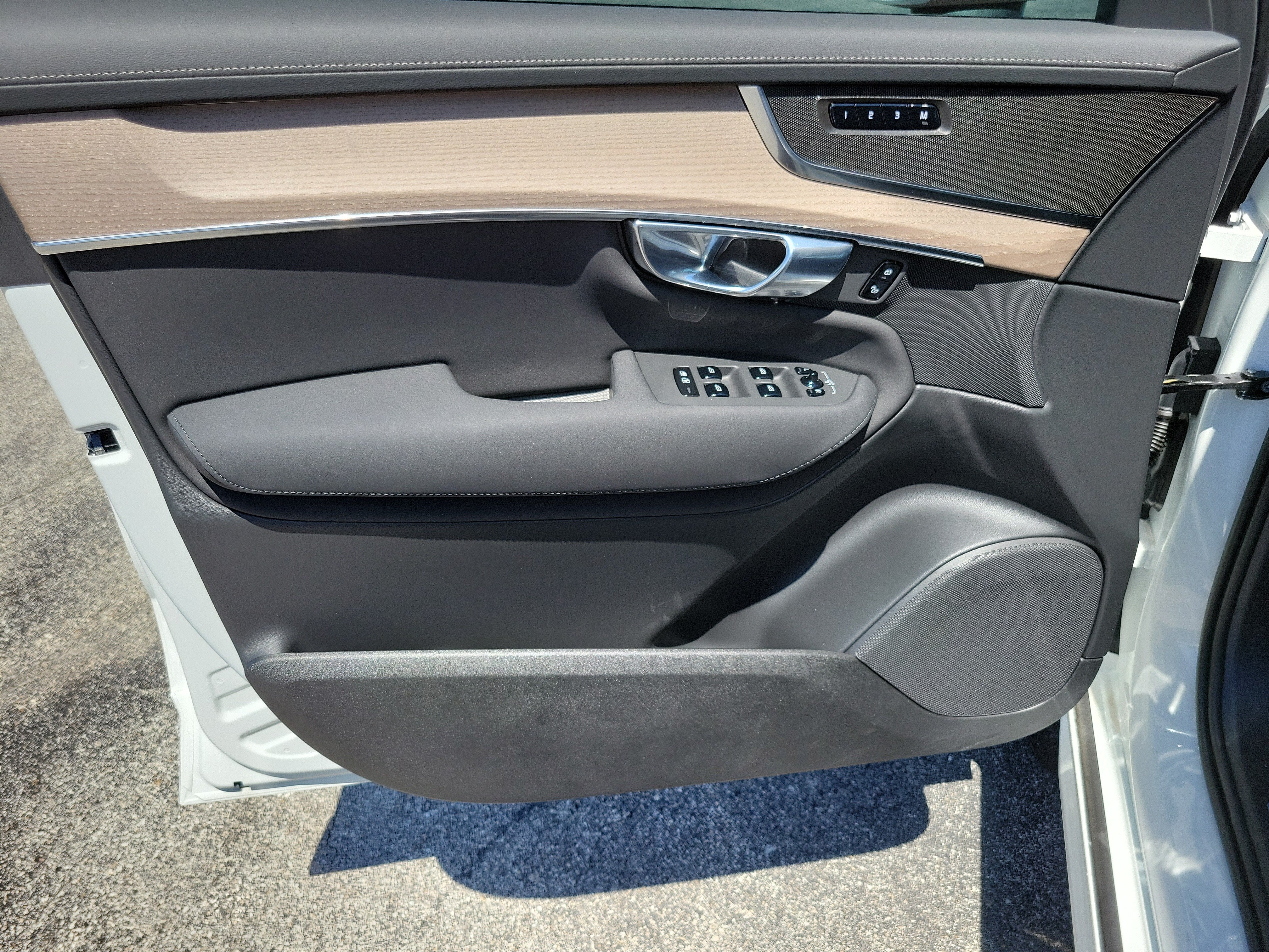 2026 Volvo XC90 Core