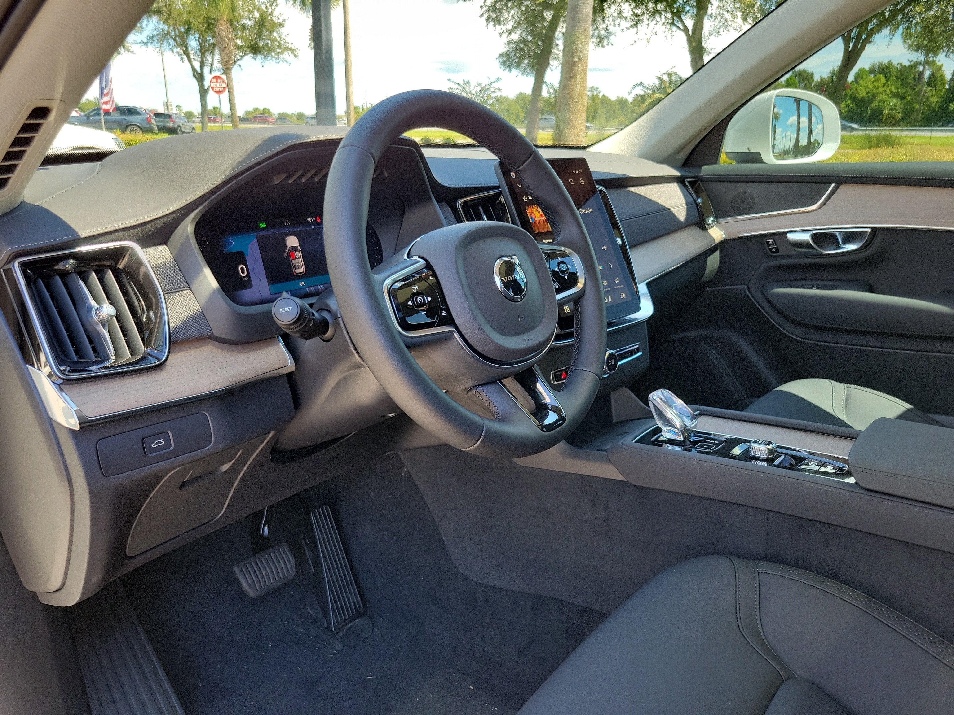 2026 Volvo XC90 Core