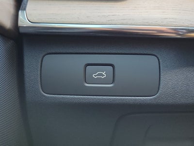 2026 Volvo XC90 Core