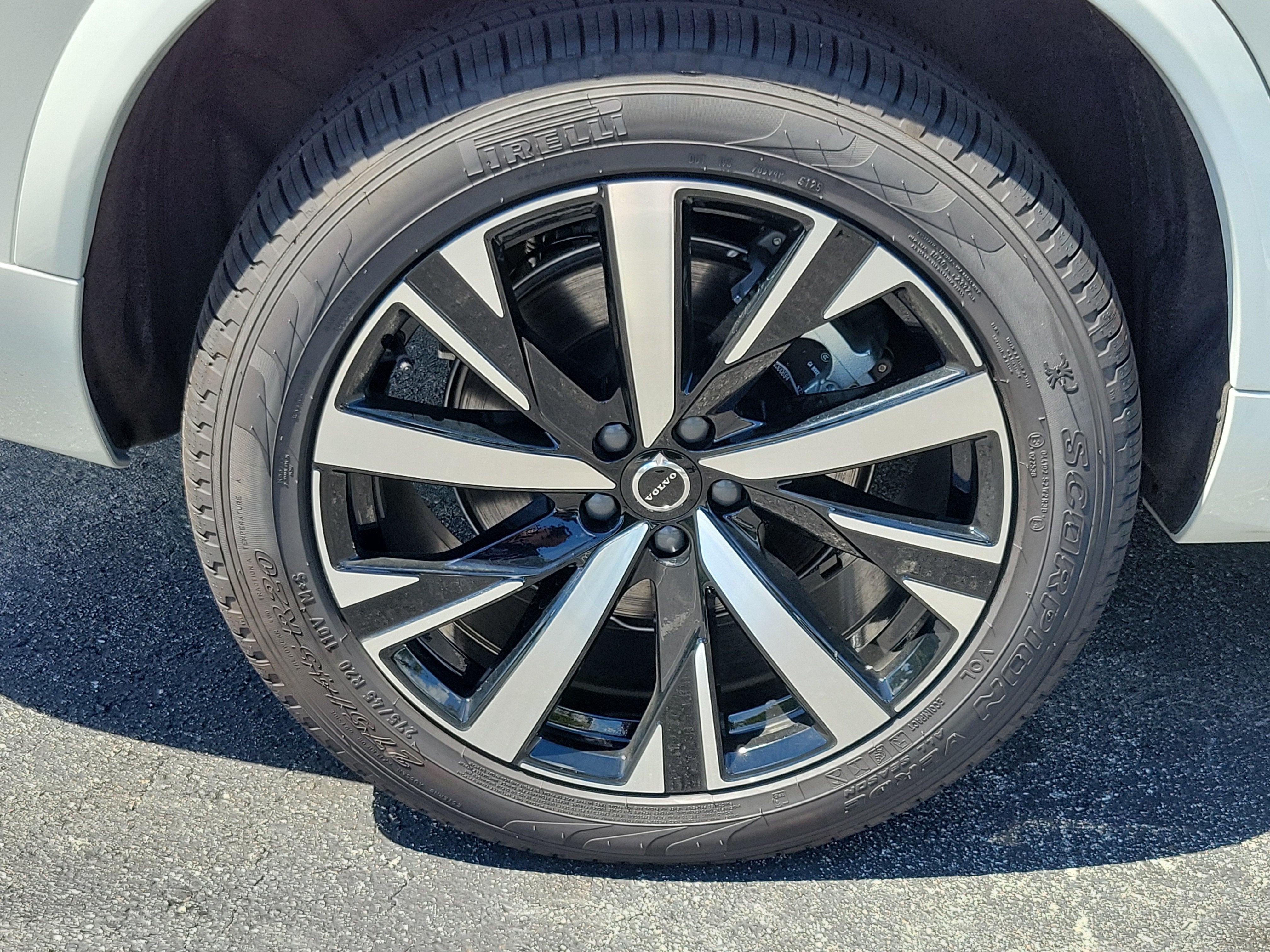 2026 Volvo XC90 Core