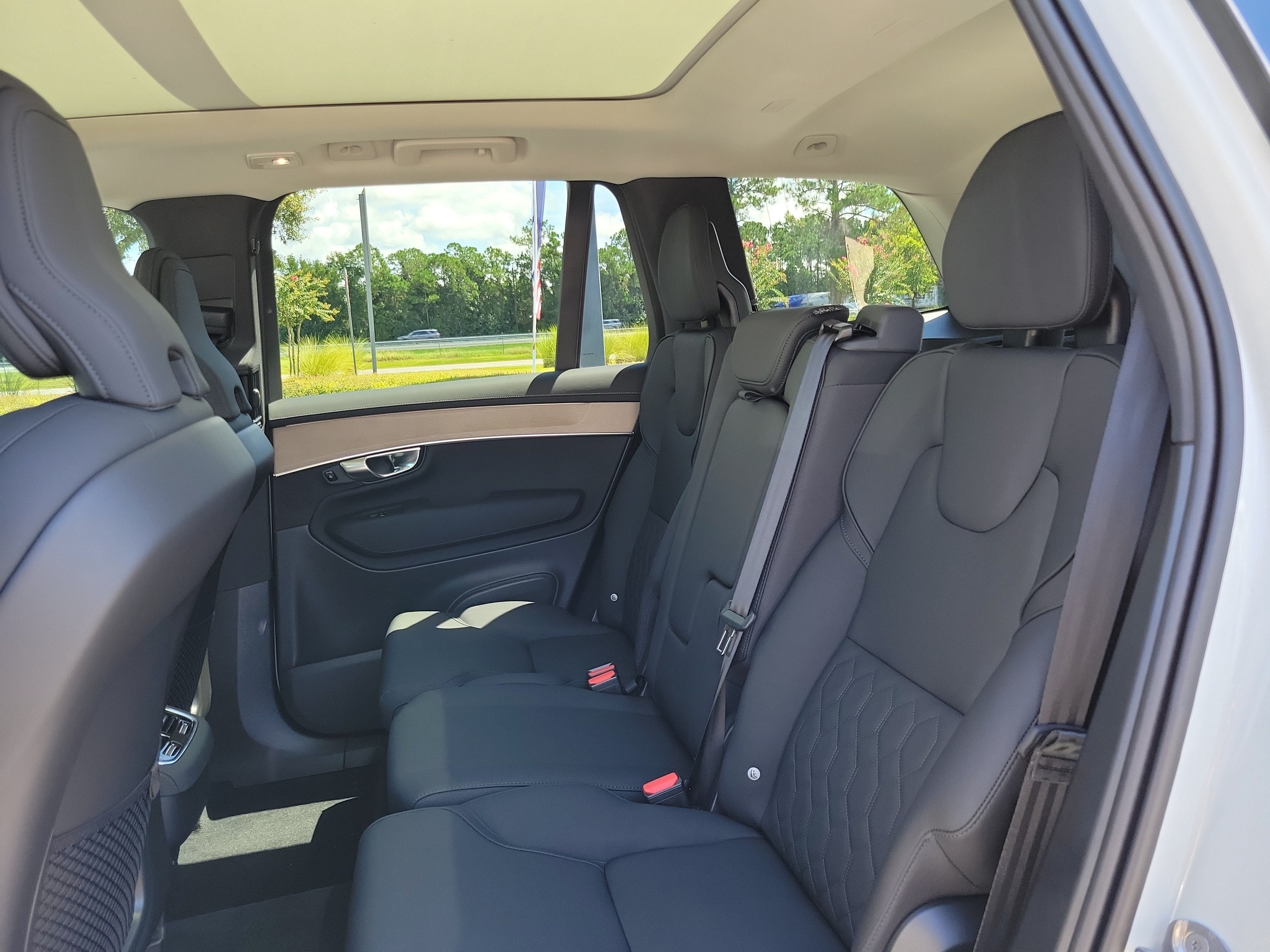2026 Volvo XC90 Core
