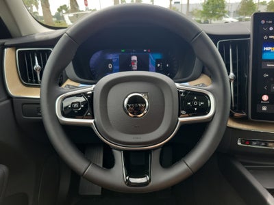 2026 Volvo XC60 Plus