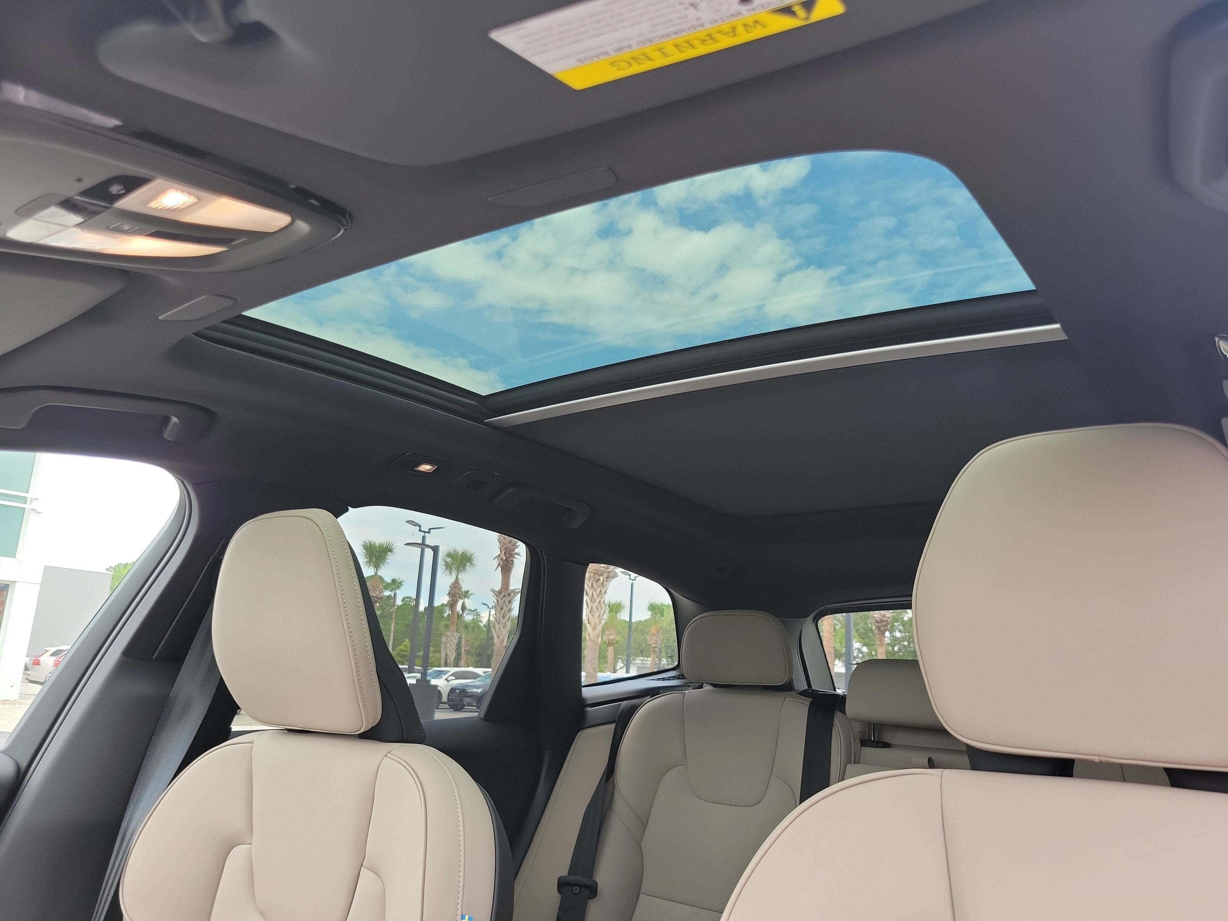2026 Volvo XC60 Plus