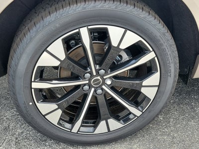 2026 Volvo XC60 Plus