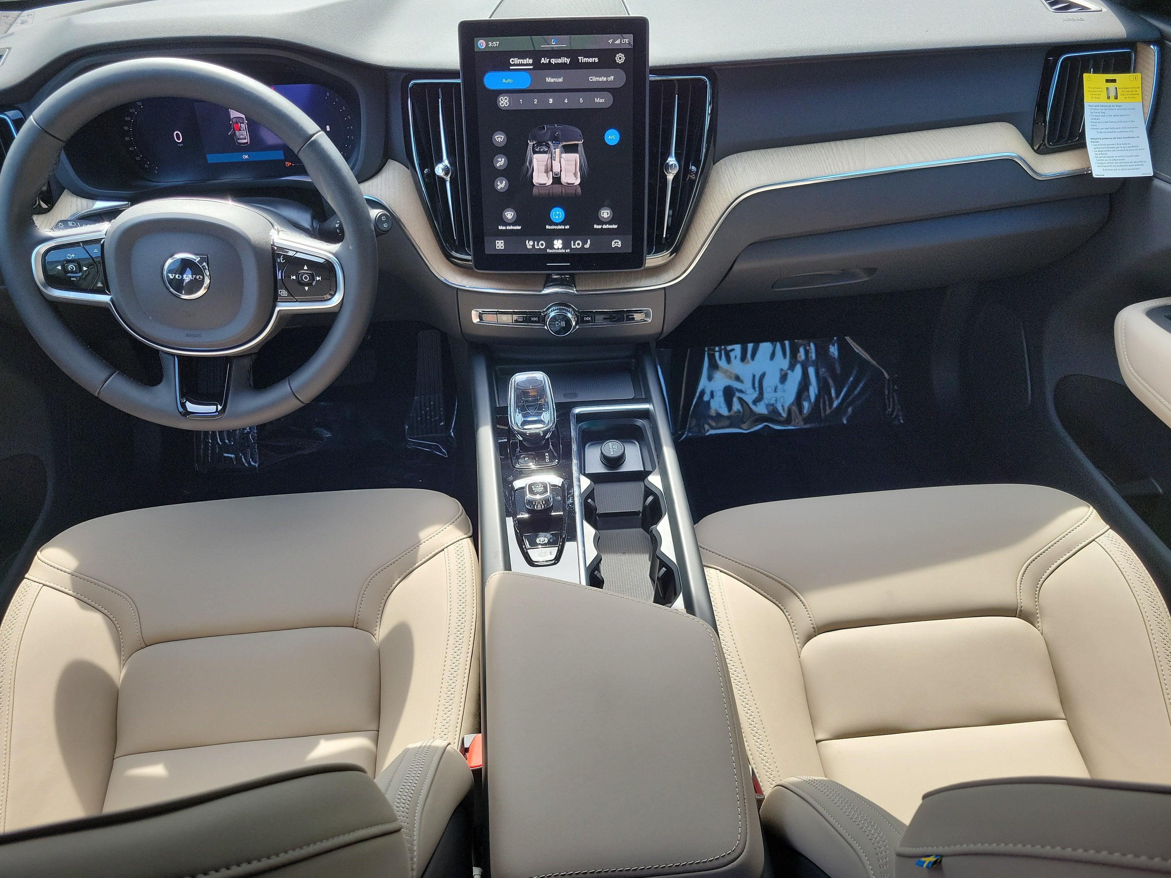 2026 Volvo XC60 Plus