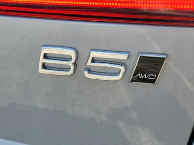 2026 Volvo XC60 Plus