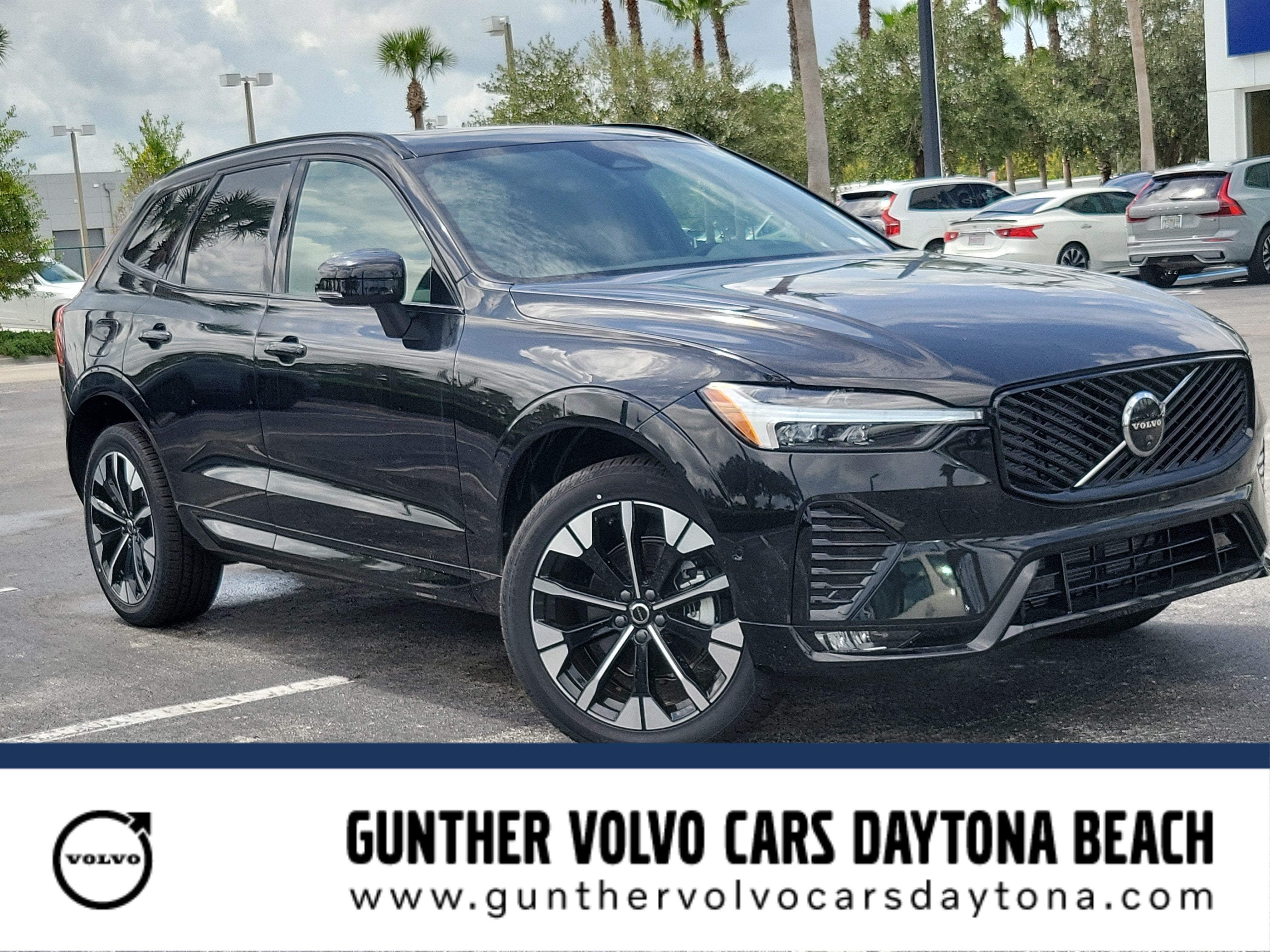 2026 Volvo XC60 Plus
