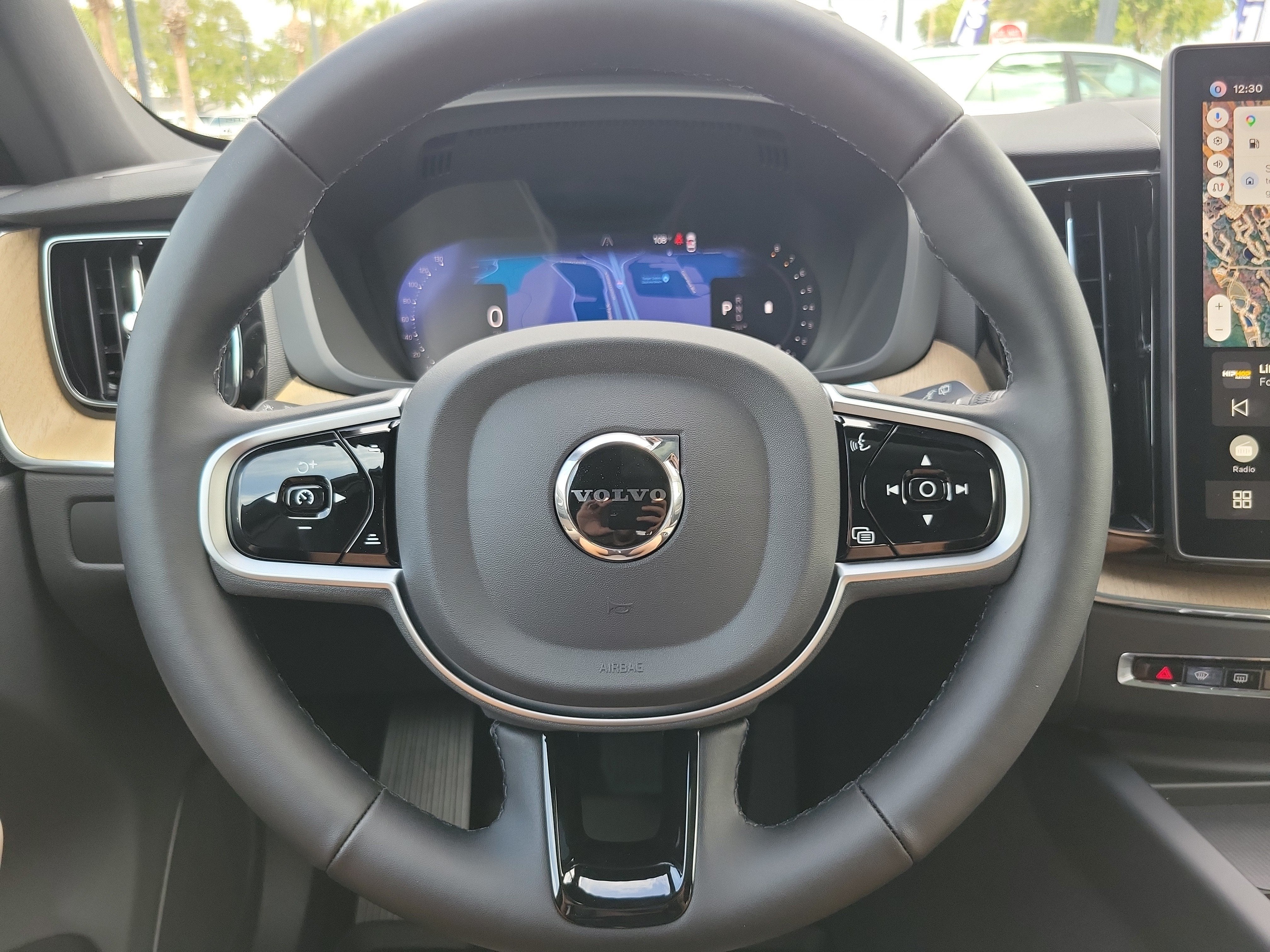 2026 Volvo XC60 Plus
