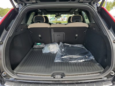 2026 Volvo XC60 Plus