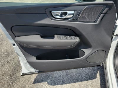 2026 Volvo XC60 Plus