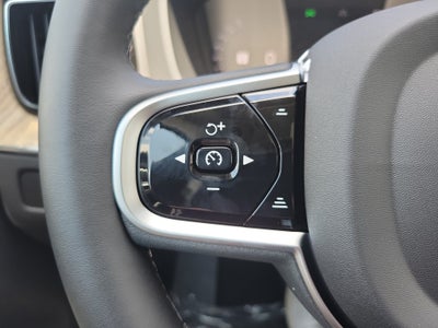 2026 Volvo XC60 Plus