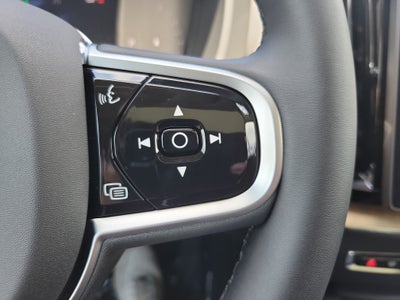 2026 Volvo XC60 Plus