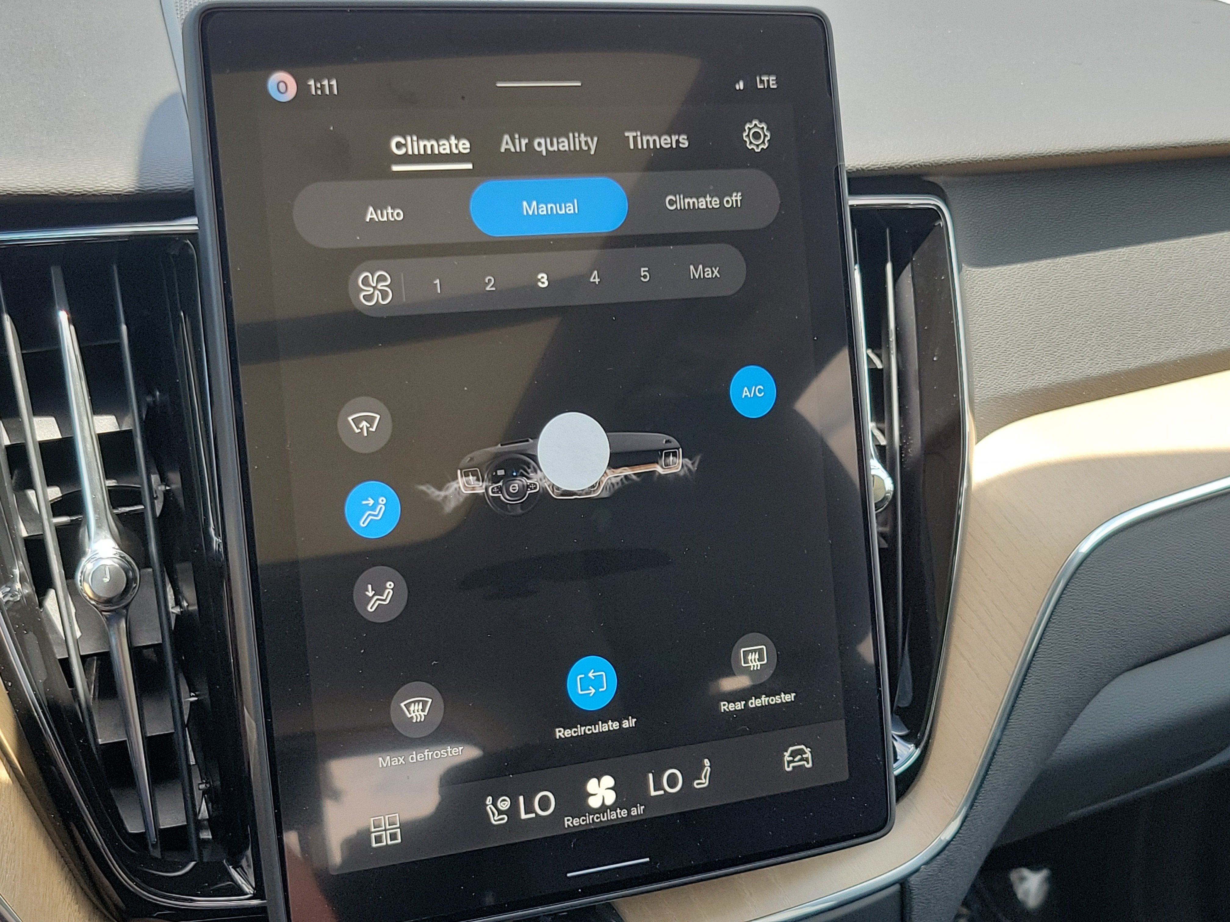 2026 Volvo XC60 Plus