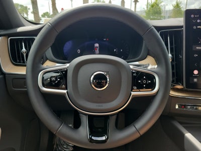 2026 Volvo XC60 Plus