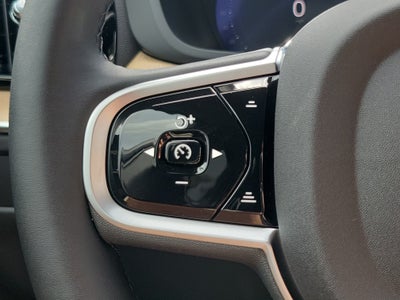 2026 Volvo XC60 Plus