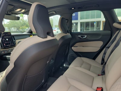 2026 Volvo XC60 Plus