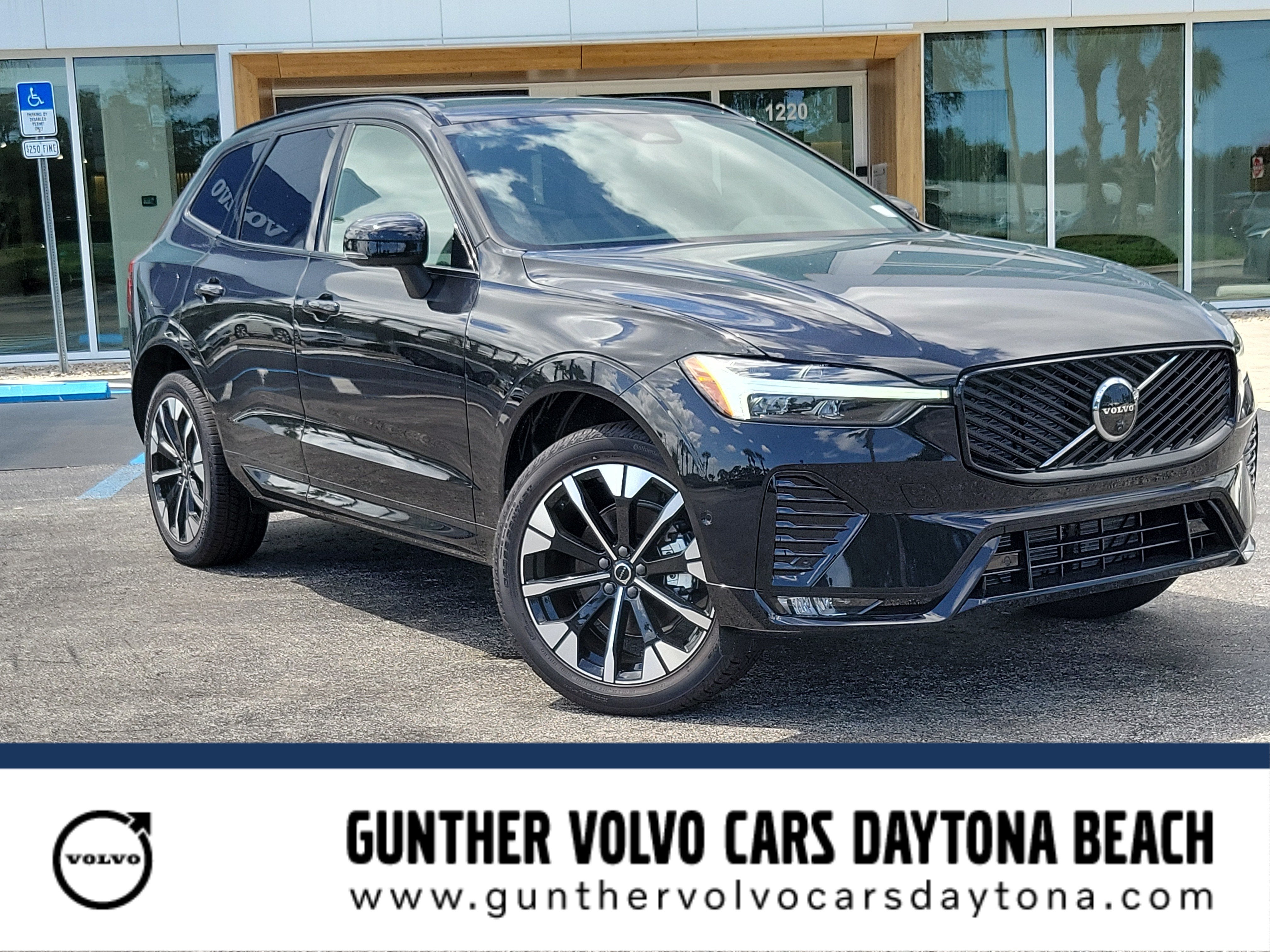 2026 Volvo XC60 Plus