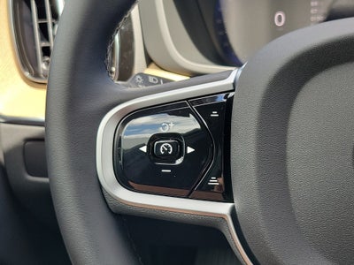 2026 Volvo XC60 Plus