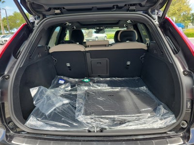 2026 Volvo XC60 Plus