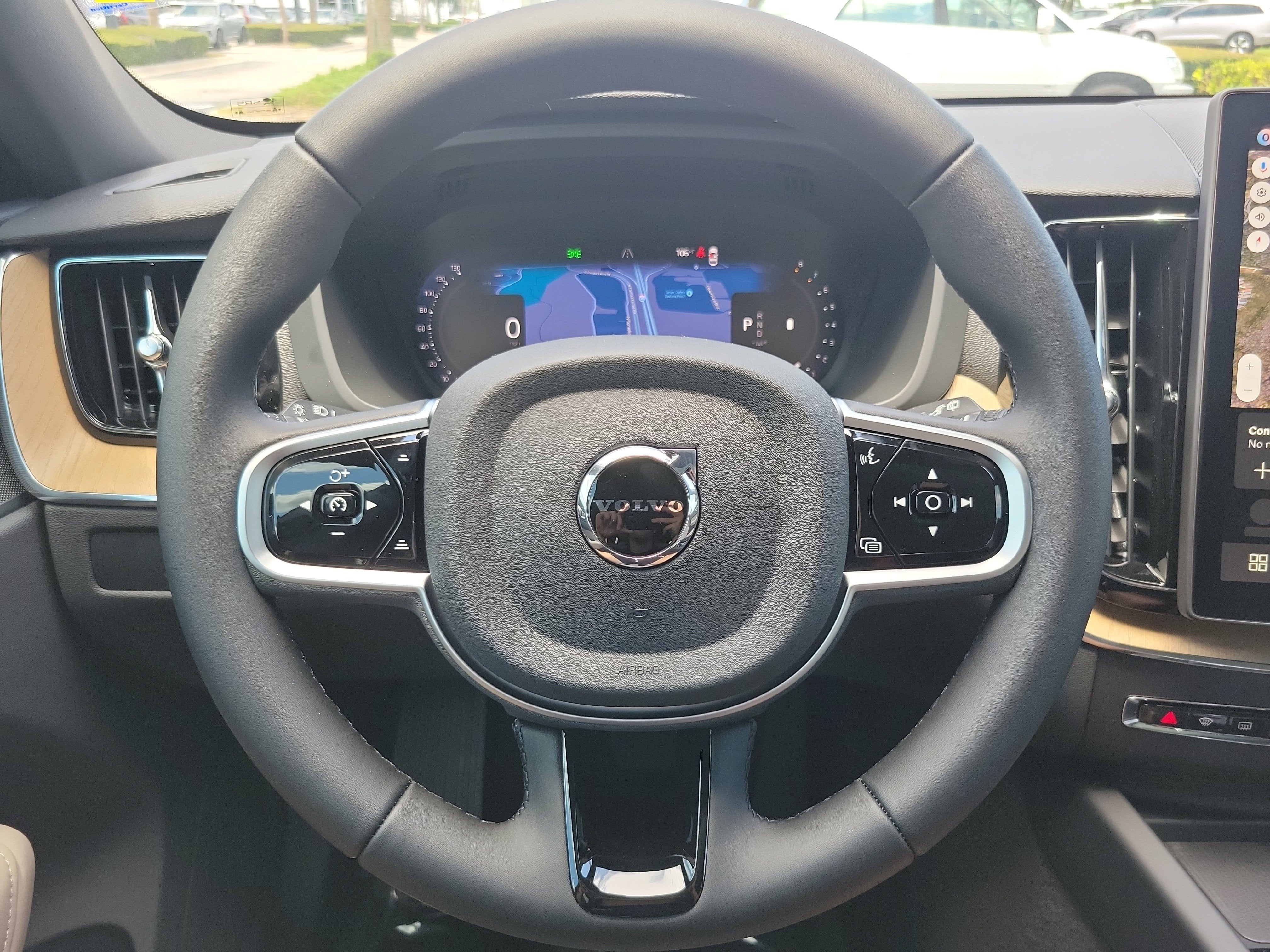 2026 Volvo XC60 Plus
