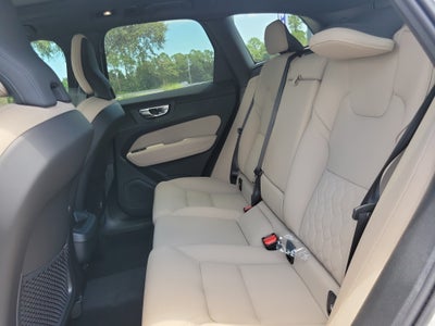 2026 Volvo XC60 Plus