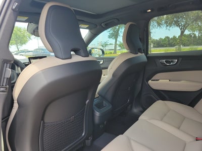 2026 Volvo XC60 Plus