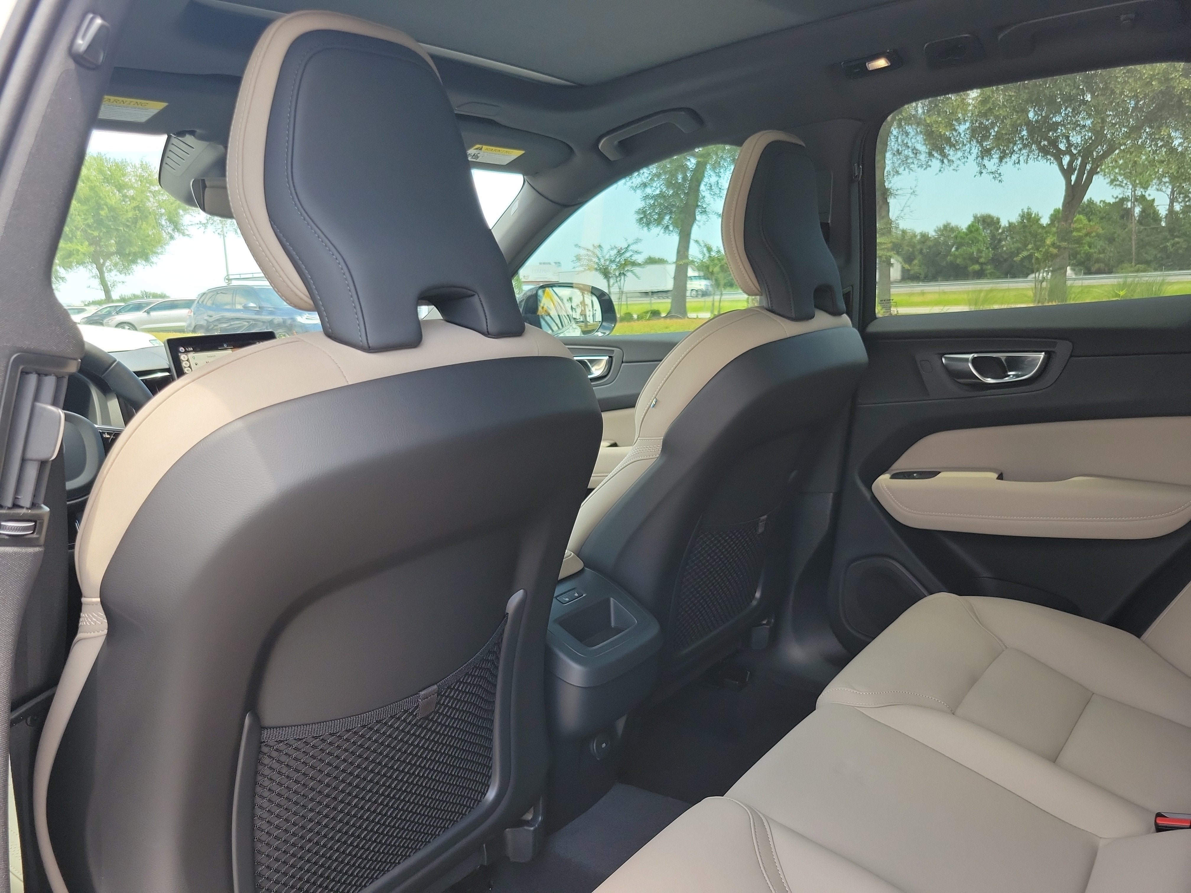 2026 Volvo XC60 Plus