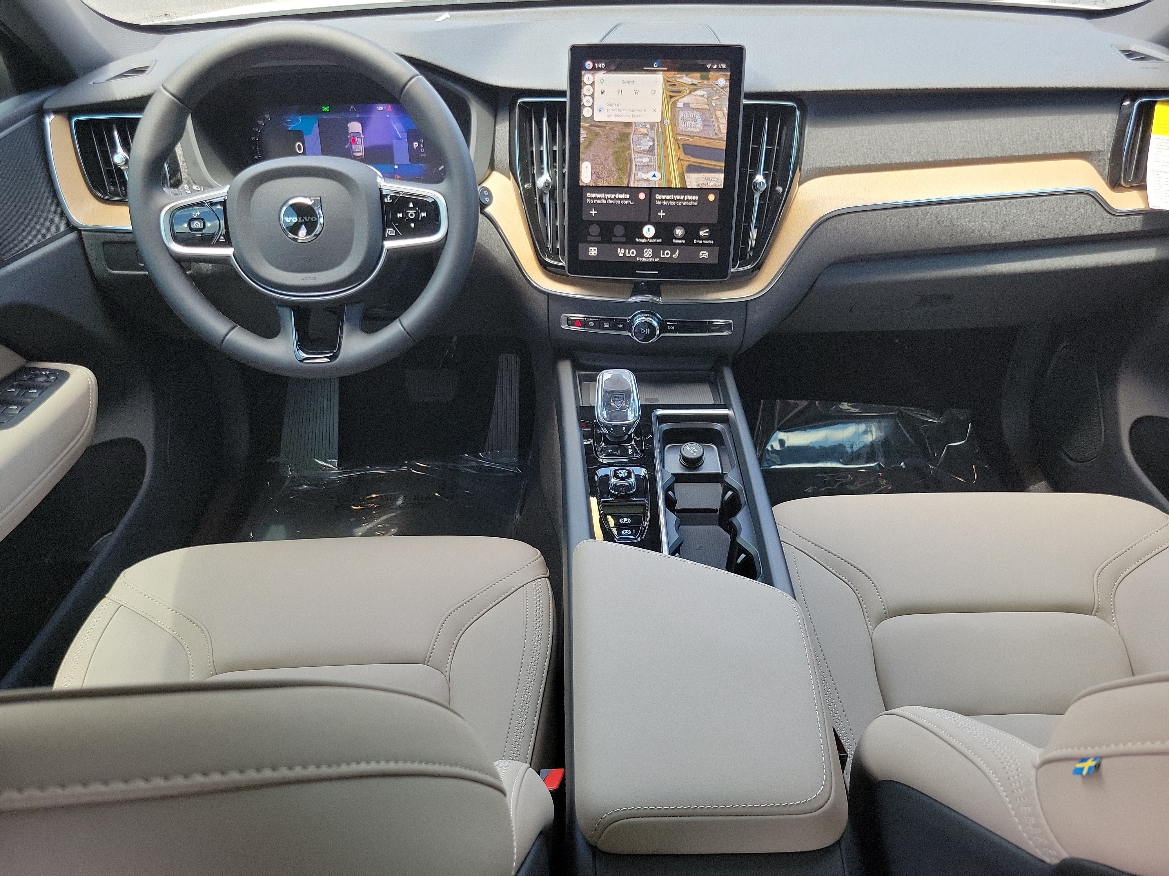 2026 Volvo XC60 Plus