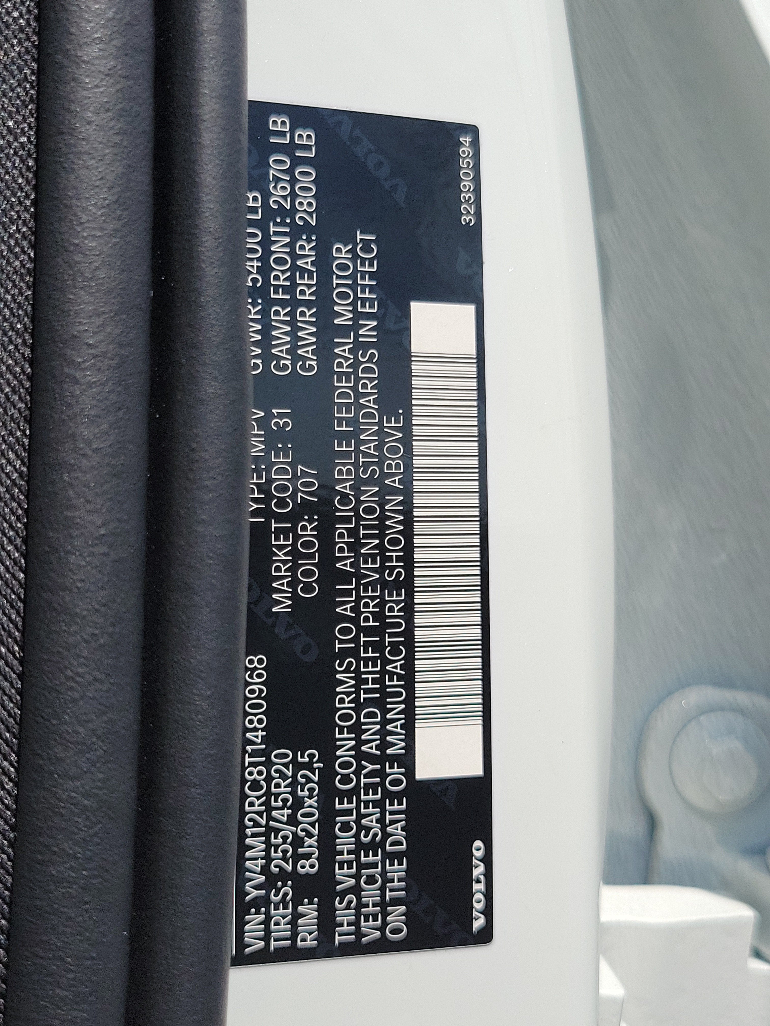 2026 Volvo XC60 Plus