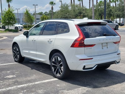 2026 Volvo XC60 Plus