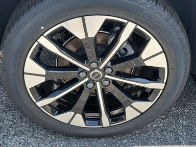 2026 Volvo XC60 Plus