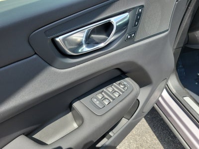 2026 Volvo XC60 Plus