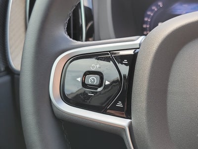 2026 Volvo XC60 Plus