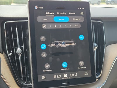 2026 Volvo XC60 Plus