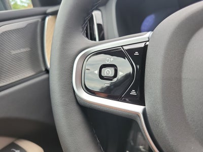 2026 Volvo XC60 Plus