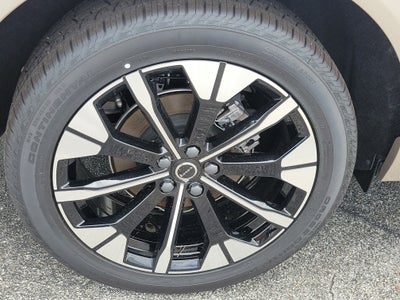 2026 Volvo XC60 Plus