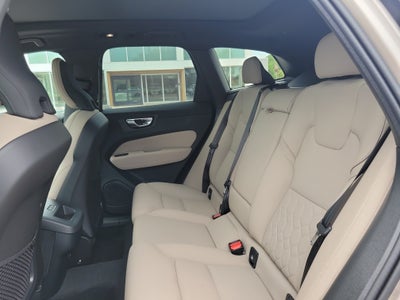 2026 Volvo XC60 Plus