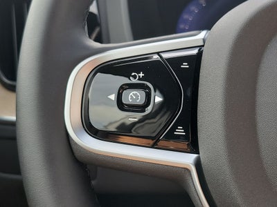 2026 Volvo XC60 Plus
