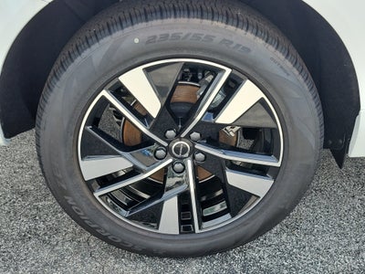 2026 Volvo XC60 Plus