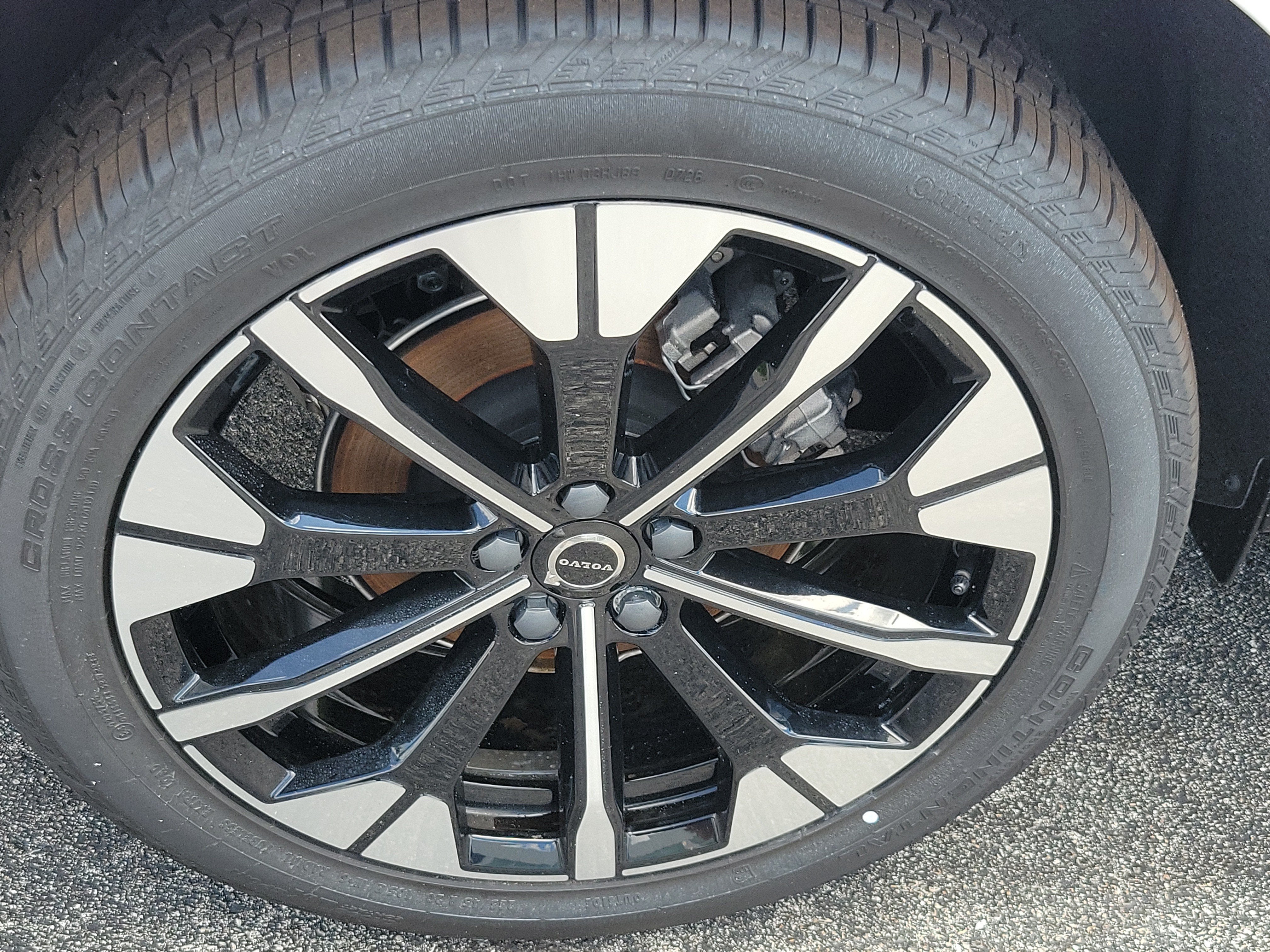 2026 Volvo XC60 Plus