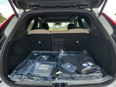 2026 Volvo XC60 Plus