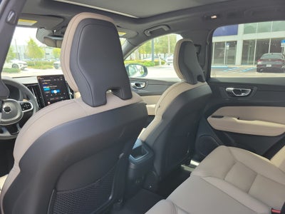 2026 Volvo XC60 Plus