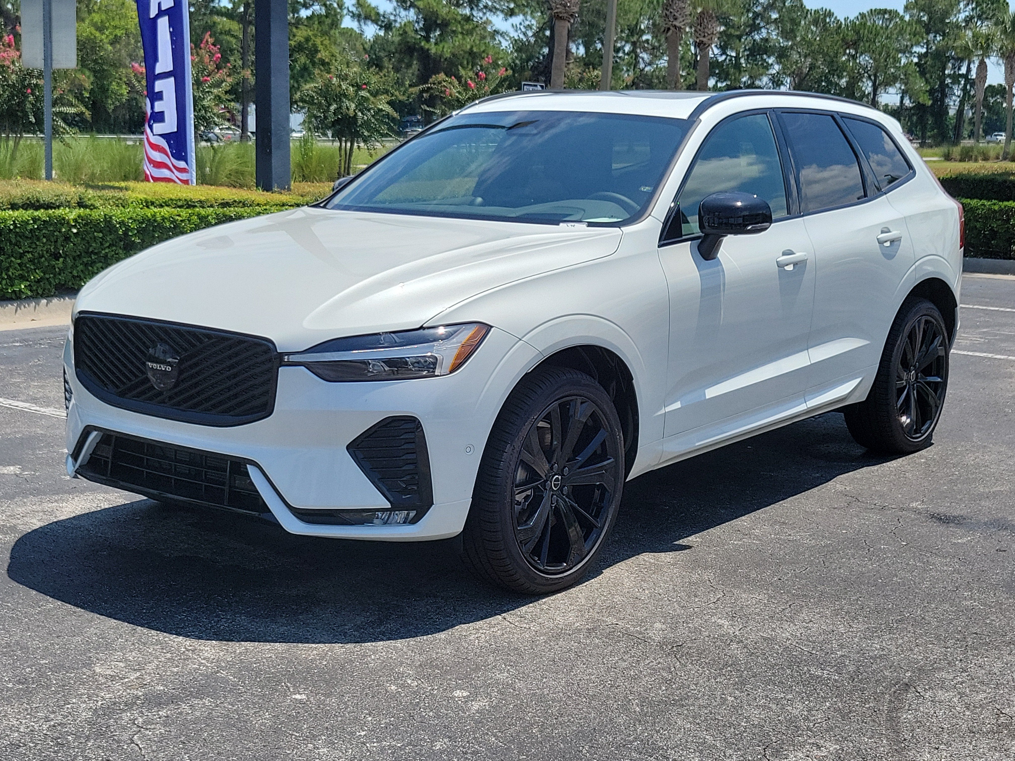 2026 Volvo XC60 Ultra Black Edition