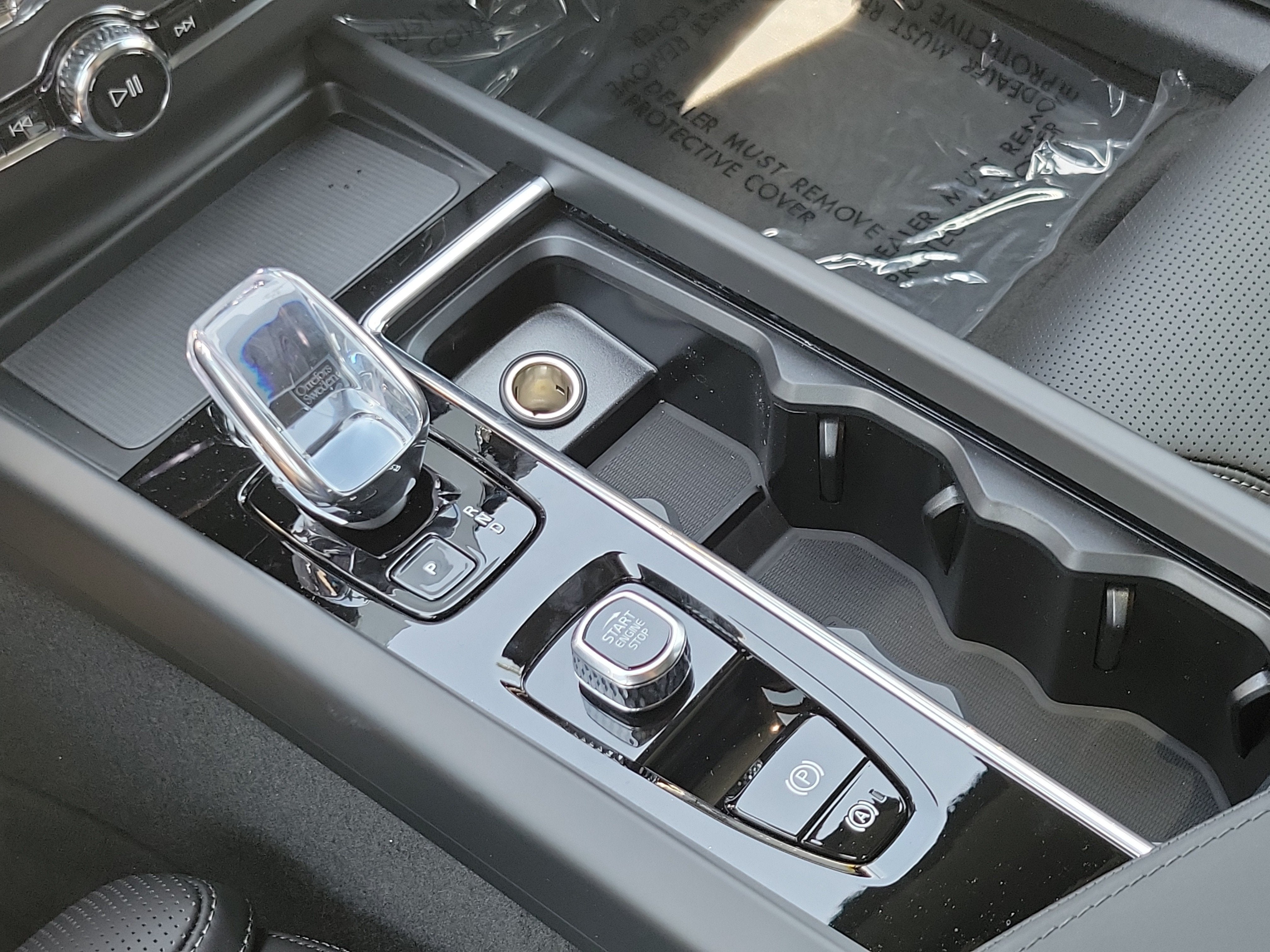 2026 Volvo XC60 Ultra Black Edition